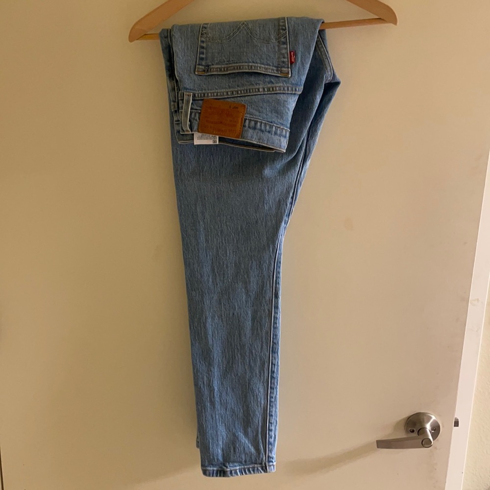 Levi’s 501 Stretch Skinny Women's Jeans
Small Blessings
28W X 30L